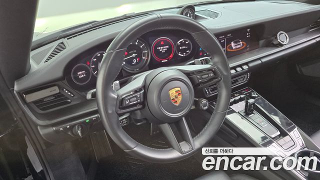 Porsche 911 (992) Targa 4 GTS 2023 — фото 12