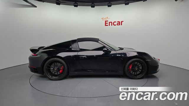 Porsche 911 (992) Targa 4 GTS 2023 — фото 20