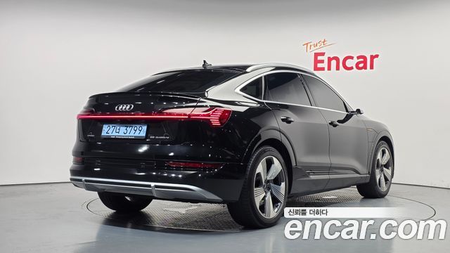 Audi e-tron 55 Quattro Sportback 2022 — фото 2