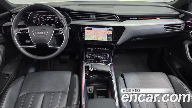 Audi e-tron 55 Quattro Sportback 2022 — фото 7