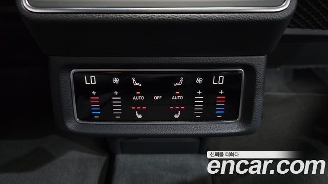 Audi e-tron 55 Quattro Sportback 2022 — фото 18