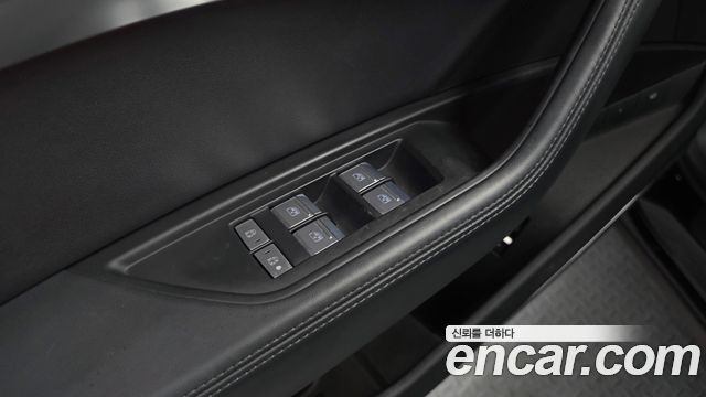 Audi e-tron 55 Quattro Sportback 2022 — фото 27