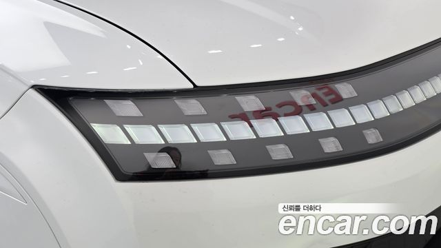 Hyundai Ioniq 9 Performance Type AWD 6-Seater Calligraphy 2025 — фото 22