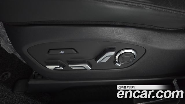 Hyundai Ioniq 9 Performance Type AWD 6-Seater Calligraphy 2025 — фото 27