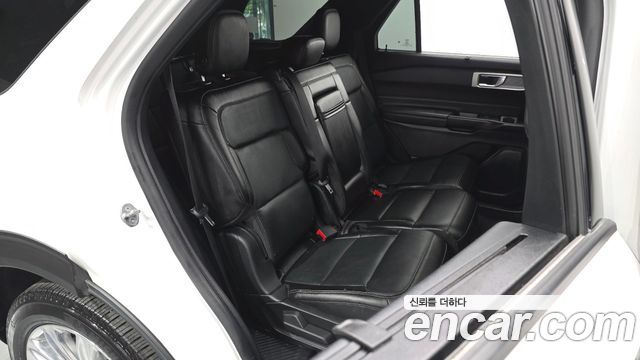 Ford Explorer (VI) 2.3 LimIted 4WD 2020 — фото 12