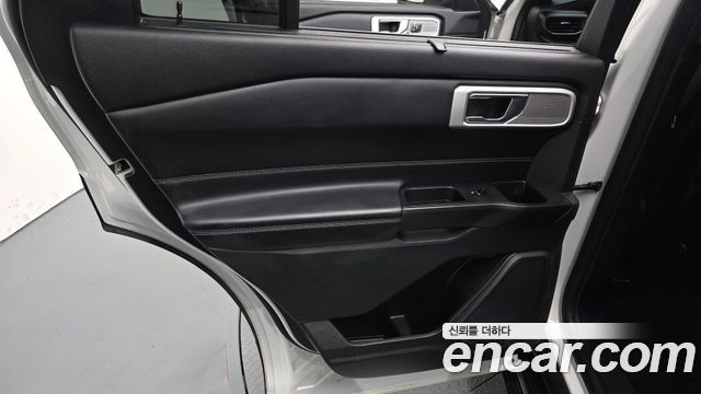 Ford Explorer (VI) 2.3 LimIted 4WD 2020 — фото 25