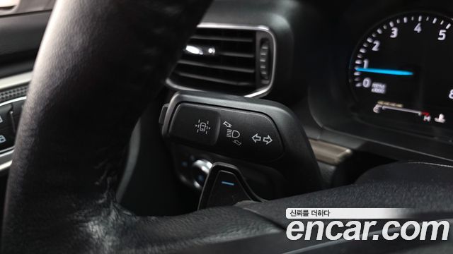Ford Explorer (VI) 2.3 LimIted 4WD 2020 — фото 35