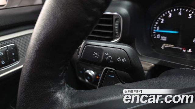 Ford Explorer (VI) 2.3 LimIted 4WD 2020 — фото 37