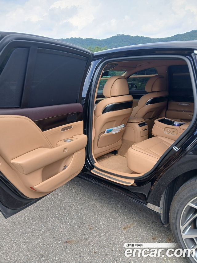 Genesis G90 (RS4) Gasoline 3.5 Turbo AWD 2023 — фото 10