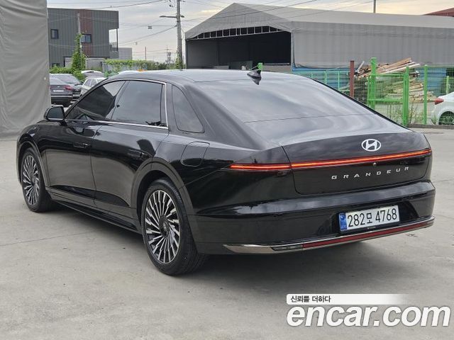 Hyundai Grandeur (GN7) 2,5 Gasoline 2WD Calligraphy 2024 — фото 3
