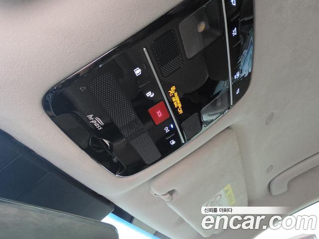 Hyundai Grandeur (GN7) 2,5 Gasoline 2WD Calligraphy 2024 — фото 21