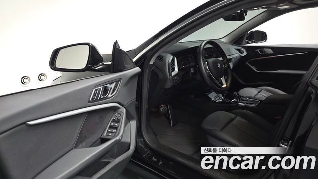 BMW 2 Series Gran Coupe (F44) 220i Advantage 2021 — фото 10