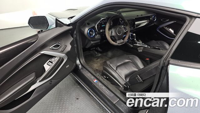 Chevrolet Camaro SS 6.2 V8 2017 — фото 10