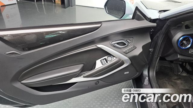 Chevrolet Camaro SS 6.2 V8 2017 — фото 31