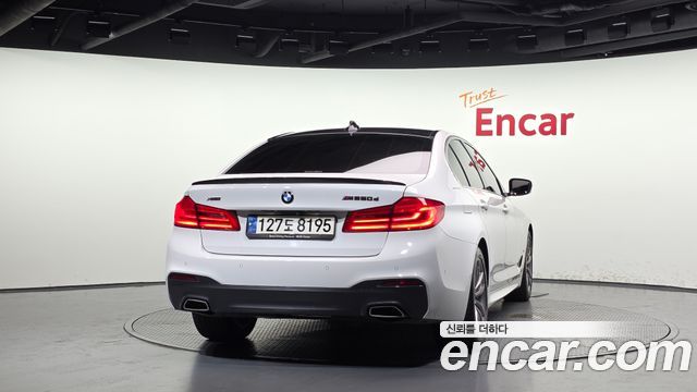 BMW 5 Series (G30) 520d xDrive M Sport Package Plus 2018 — фото 4