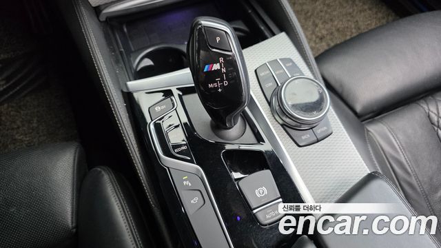 BMW 5 Series (G30) 520d xDrive M Sport Package Plus 2018 — фото 9