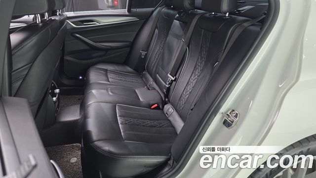 BMW 5 Series (G30) 520d xDrive M Sport Package Plus 2018 — фото 26