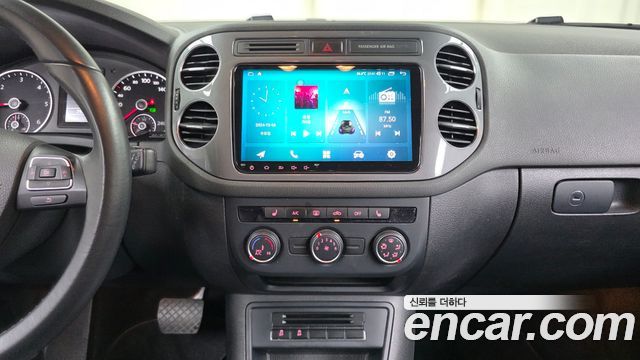 Volkswagen Tiguan 2.0 TDI Comfort 5N 2016 — фото 13