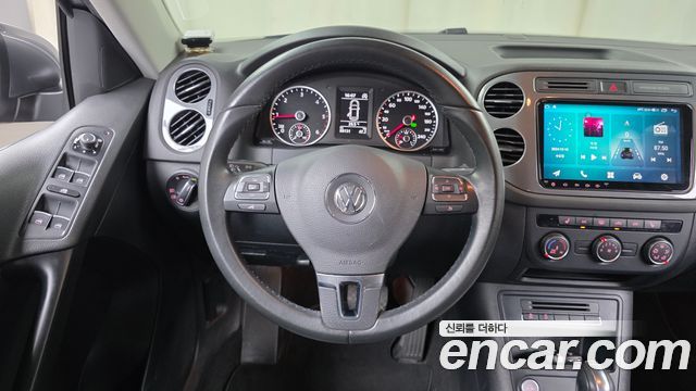 Volkswagen Tiguan 2.0 TDI Comfort 5N 2016 — фото 14