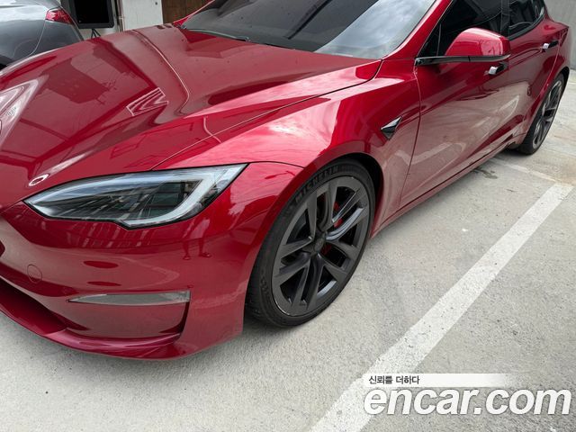 Tesla Model S Plaid 2023 — фото 3