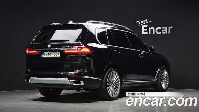 BMW X7 (G07) xDrive 40i Design Pure Excellence 7-Seater 2021 — фото 2
