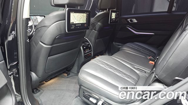 BMW X7 (G07) xDrive 40i Design Pure Excellence 7-Seater 2021 — фото 12