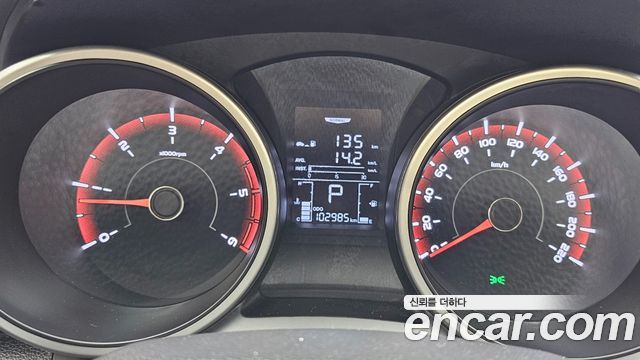 KG Mobility (SsangYong) Tivoli Diesel LX 2WD 2016 — фото 19