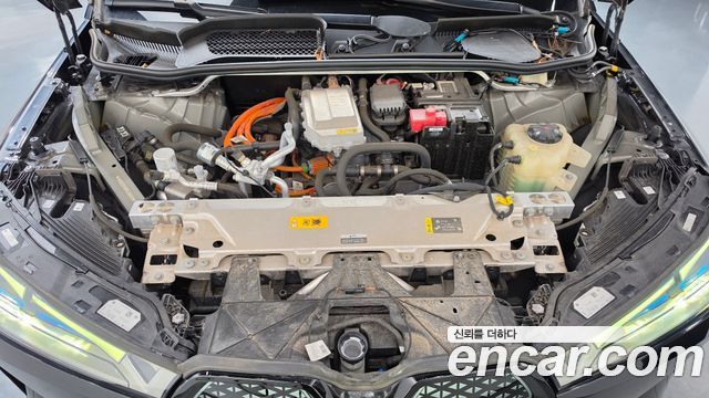 BMW iX xDrive50 Sports Plus 2023 — фото 6