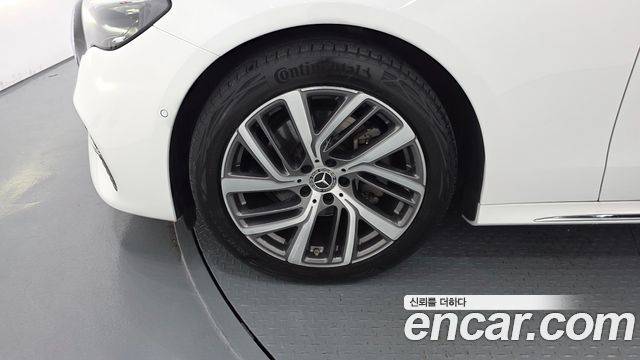 Mercedes-Benz E-Class (W214) E220d 4MATIC Exclusive 2025 — фото 5