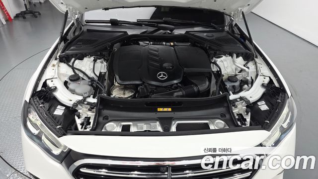 Mercedes-Benz E-Class (W214) E220d 4MATIC Exclusive 2025 — фото 6