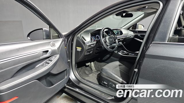 Hyundai Sonata (DN8) 2.0 LPG(Disabled Person) Premium 2020 — фото 10