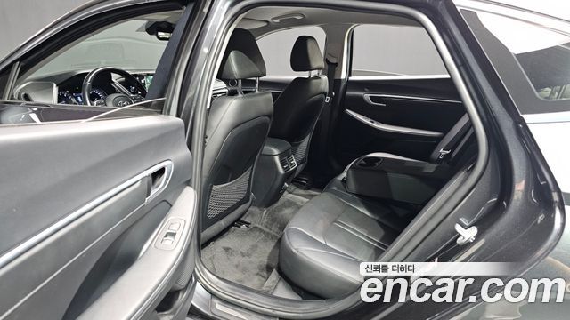 Hyundai Sonata (DN8) 2.0 LPG(Disabled Person) Premium 2020 — фото 12