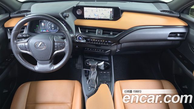 Lexus UX250h 2.0 AWD 2019 — фото 7