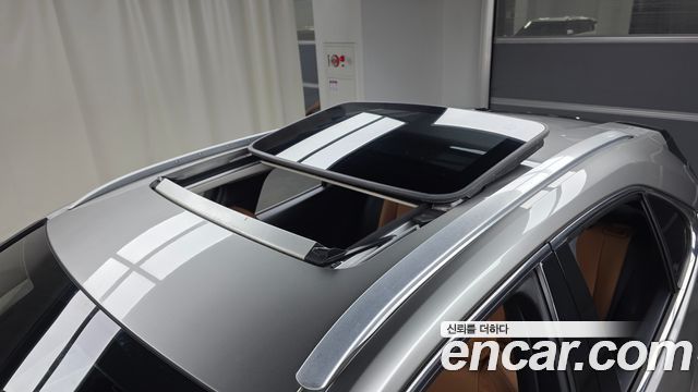 Lexus UX250h 2.0 AWD 2019 — фото 16