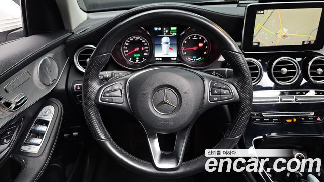 Mercedes-Benz GLC-Class (X253) GLC350e 4MATIC AMG Line 2019 — фото 16