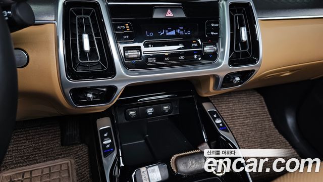Kia Sorento (IV) HEV 1.6 2WD Noblesse 2022 — фото 20