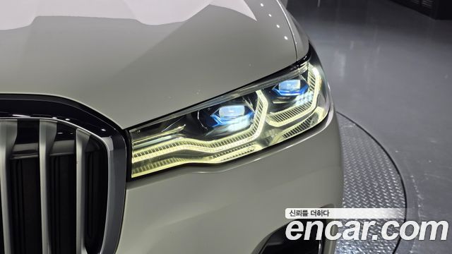 BMW X7 (G07) xDrive 40d Design Pure Excellence 6-Seater 2022 — фото 22