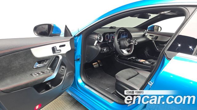 Mercedes-Benz CLA-Class (C118) CLA250 4MATIC 2024 — фото 10