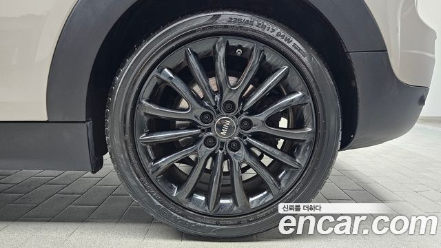 MINI Cooper Clubman Classic Plus Lite 2nd 2022 — фото 21