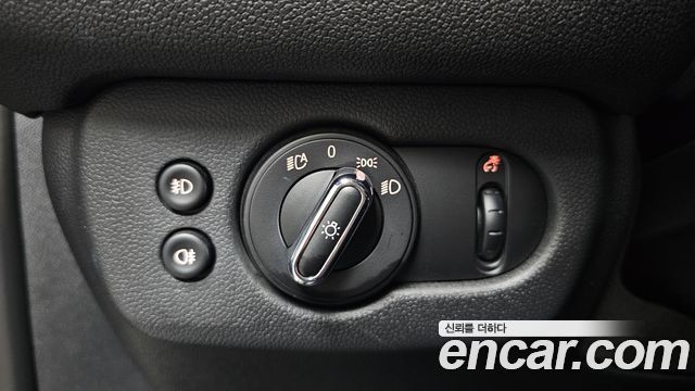 MINI Cooper Clubman Classic Plus Lite 2nd 2022 — фото 30