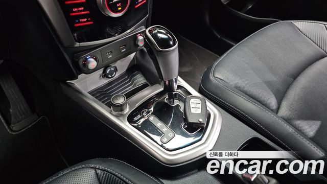 KG Mobility (SsangYong) Tivoli LX 2WD DLX 2016 — фото 9