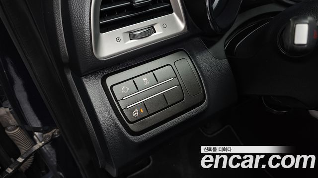KG Mobility (SsangYong) Tivoli LX 2WD DLX 2016 — фото 18