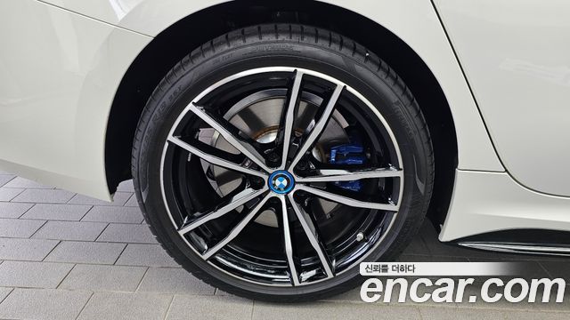 BMW 3 Series (G20) 330e M Sport 2023 — фото 5