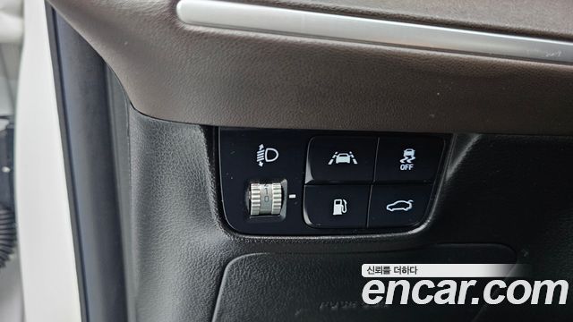 Hyundai Grandeur (IG) 3.0 LPi Rent Car Premium 2020 — фото 17