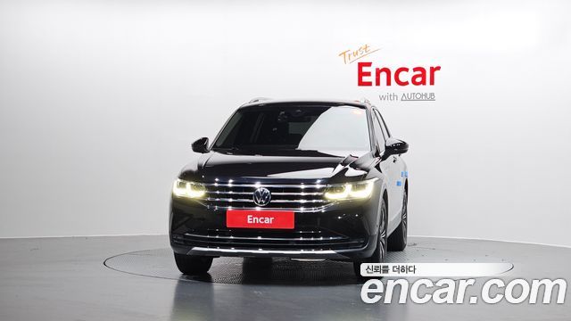 Volkswagen Tiguan (II) 2.0 TDI Premium 2022 — фото 3