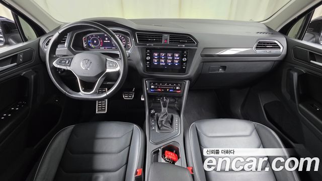 Volkswagen Tiguan (II) 2.0 TDI Premium 2022 — фото 7