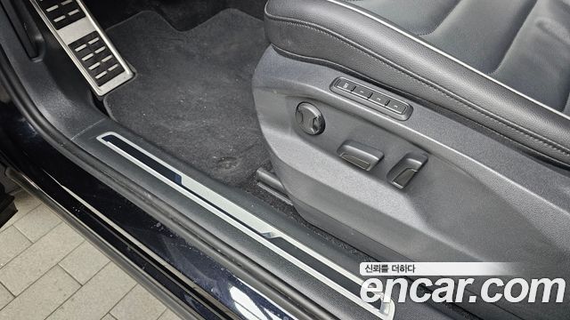 Volkswagen Tiguan (II) 2.0 TDI Premium 2022 — фото 20