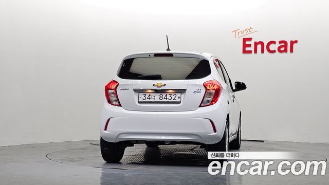 Chevrolet Next Spark LTZ 2017 — фото 4