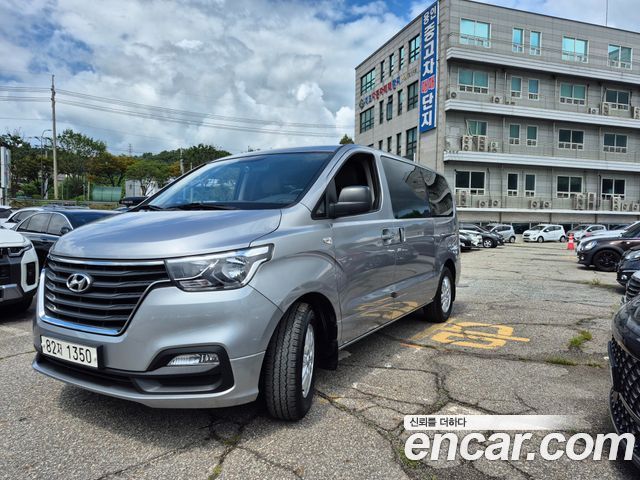 Hyundai Grand Starex Van 3-Seater Smart 2021 — фото 2