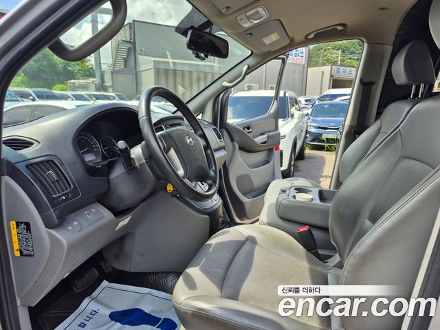 Hyundai Grand Starex Van 3-Seater Smart 2021 — фото 10